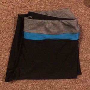 Cropped yoga pants